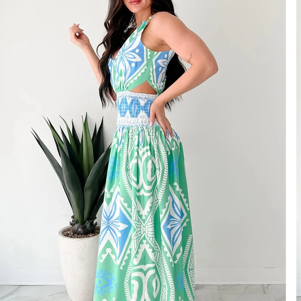 Nana Mac’s Maxi Dress - Picture 2 of 4